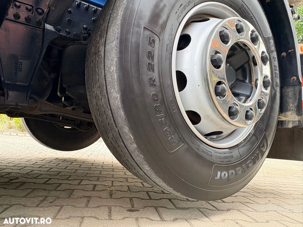 Volvo FM330 6x2/2 EURO5 - 32