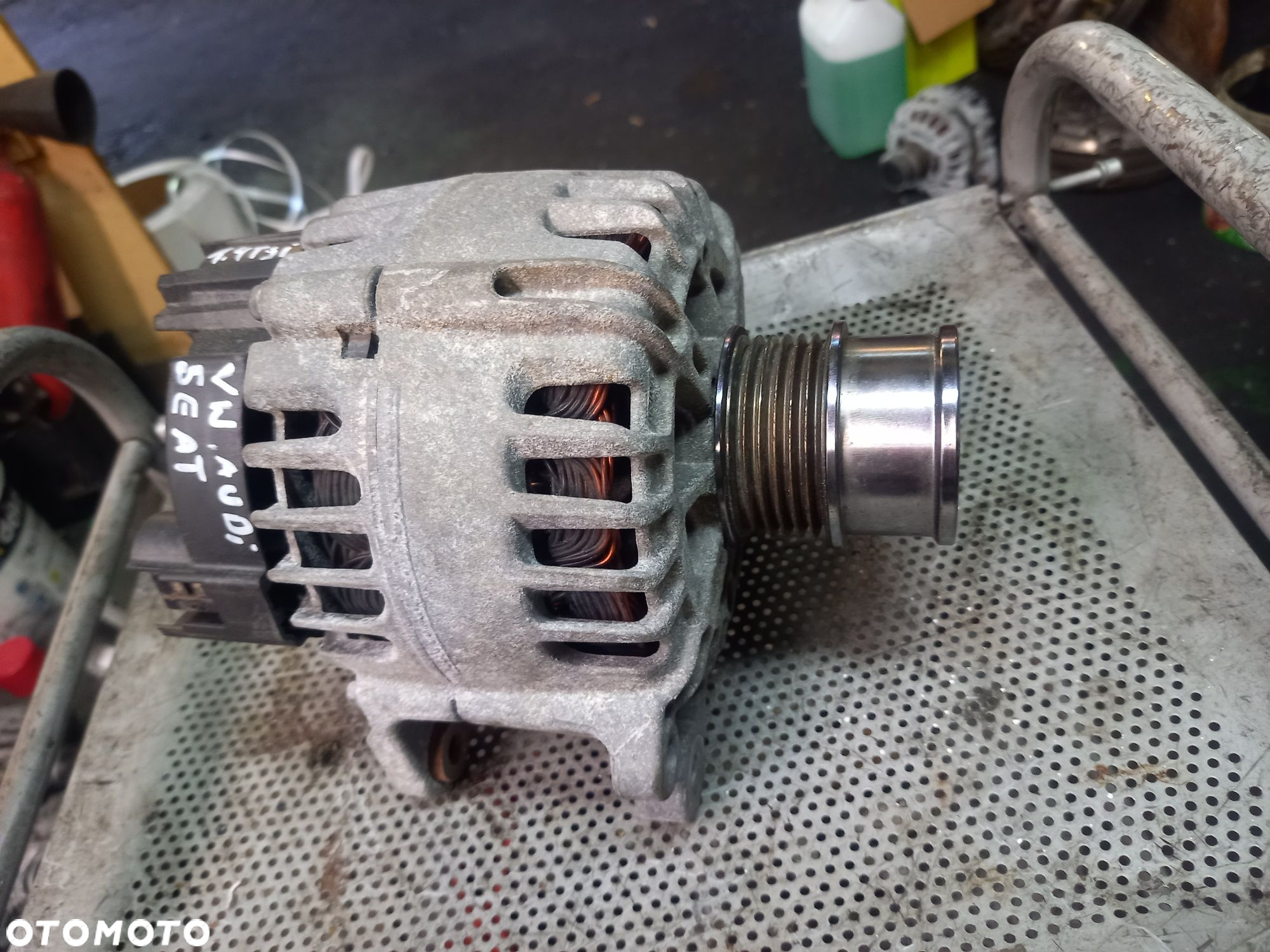 Alternator skoda Fabia 1.2 tsi cjz kompletny  oryginał - 2