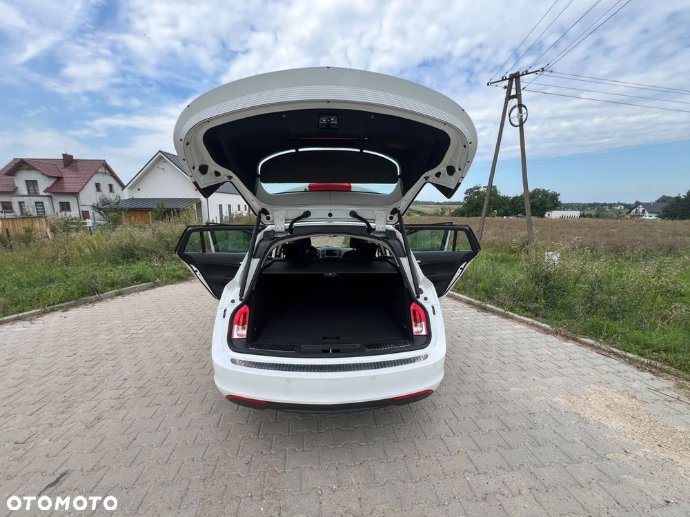 Opel Insignia - 13