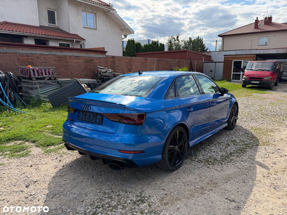 Audi RS3 Limousine TFSI quattro S tronic - 3