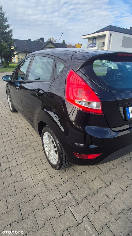 Ford Fiesta - 12
