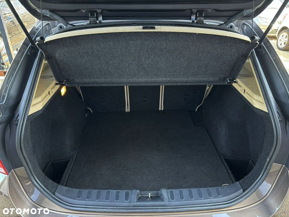 BMW X1 xDrive20d - 5