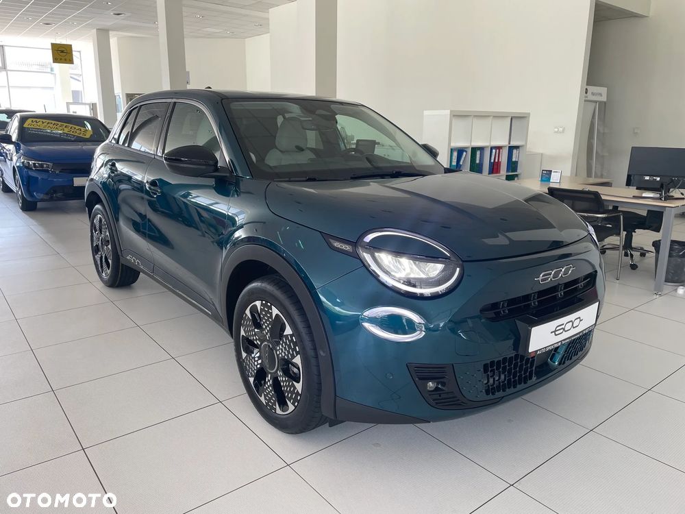 Fiat 600 1.2 Turbo La Prima eDCT - 4