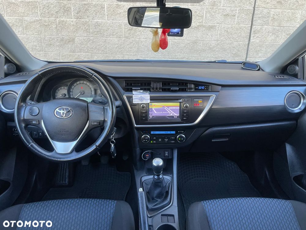 Toyota Auris 1.4 D-4D Dynamic - 16