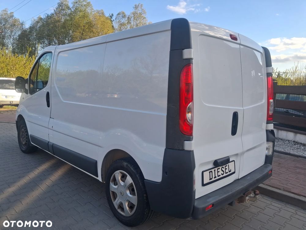 Renault TRAFIC - 8