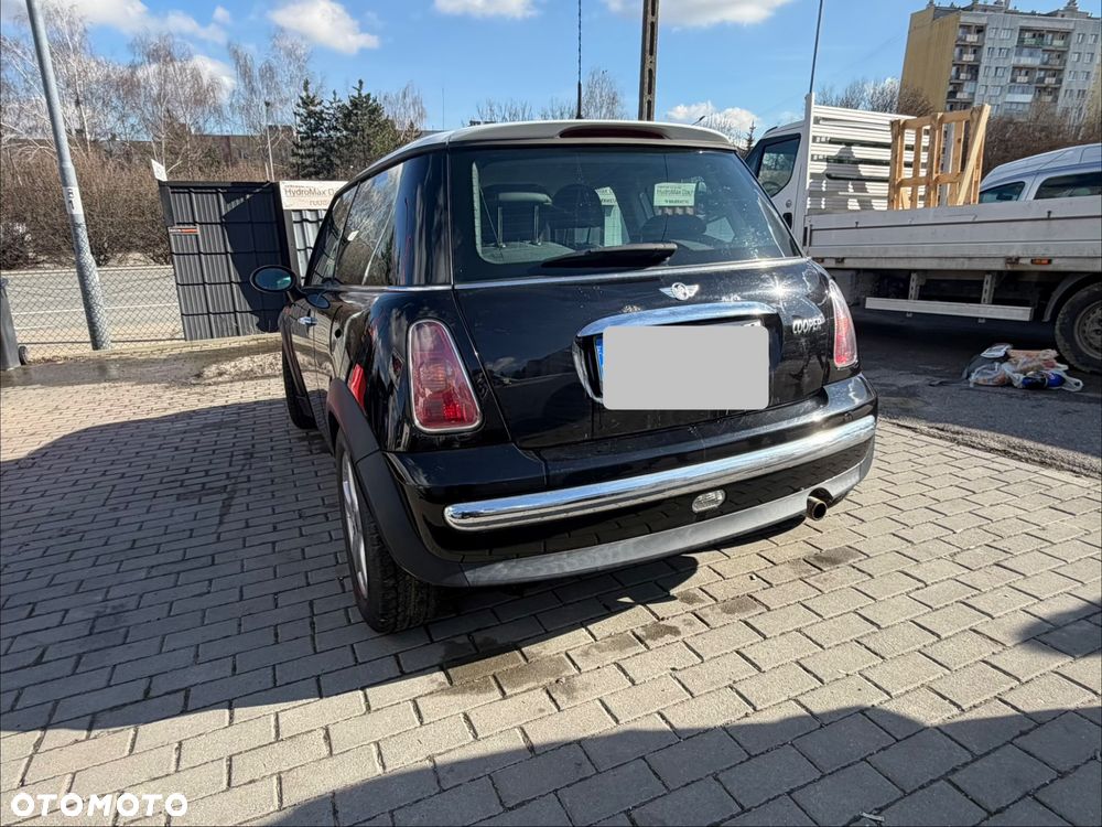 MINI Cooper Standard - 2
