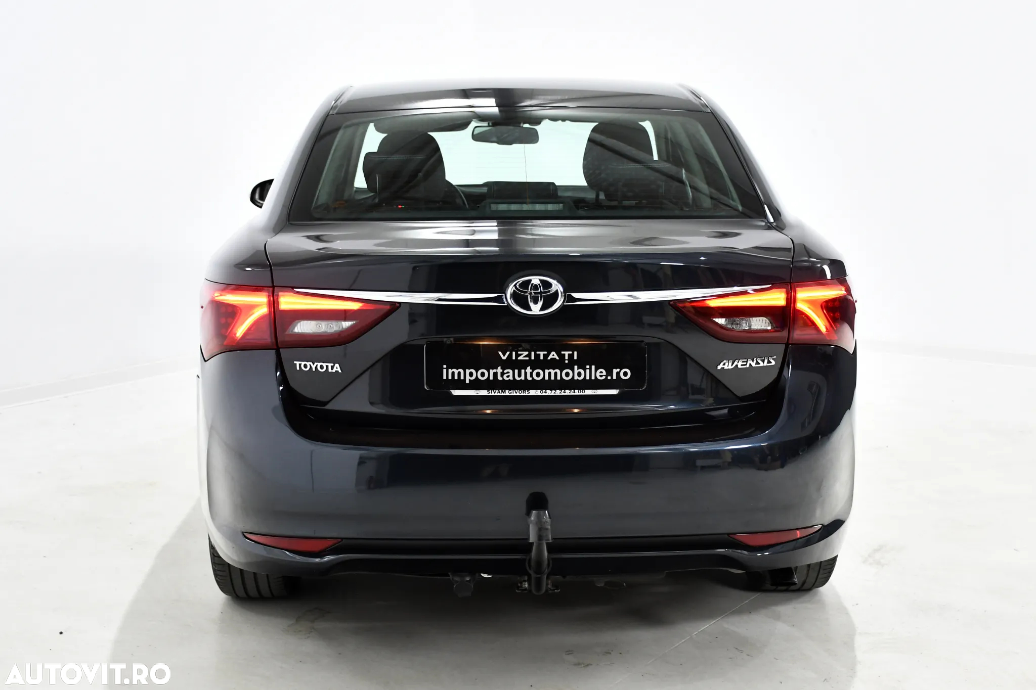 Toyota Avensis 2.0 D-4D Executive - 13