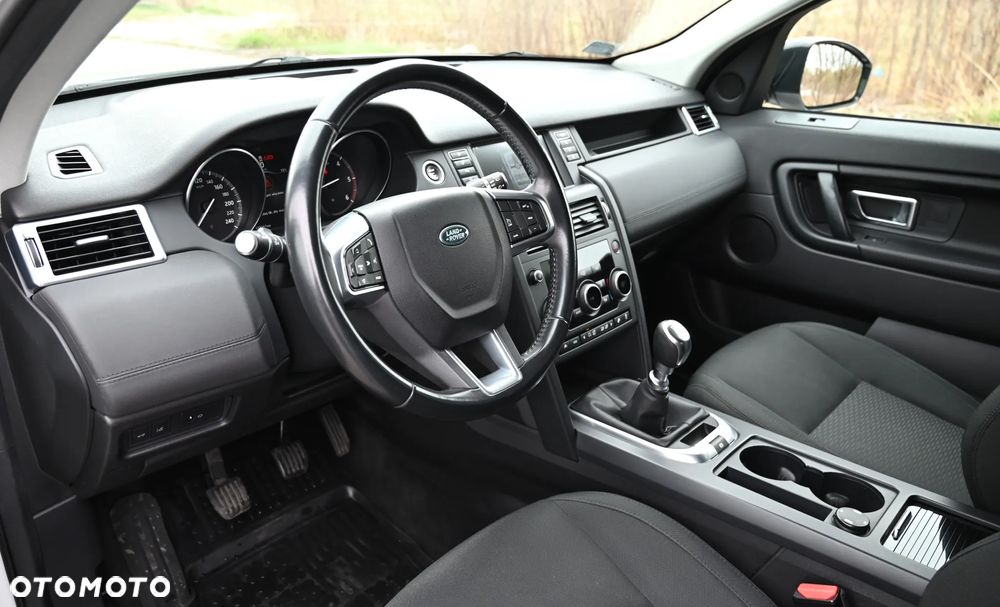 Land Rover Discovery Sport - 22