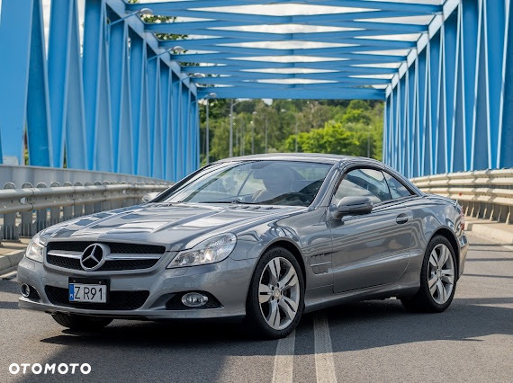 Mercedes-Benz SL - 23