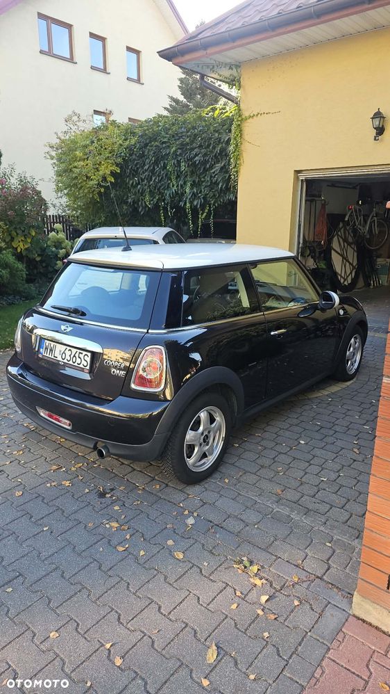 Mini One 2013 photo 4
