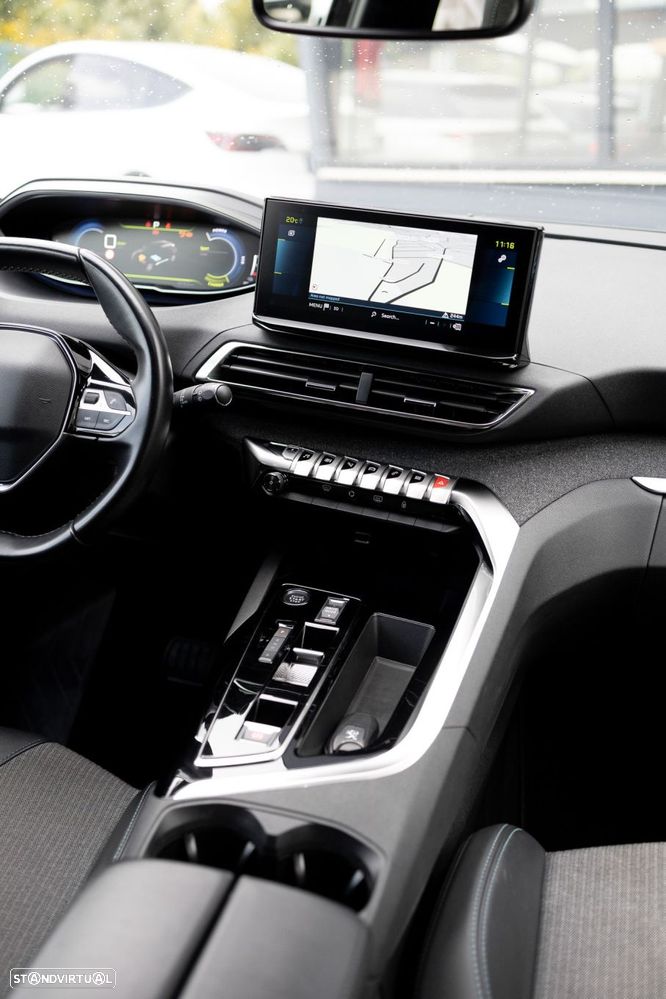 Peugeot 3008 1.6 Hybrid Allure e-EAT8 - 8