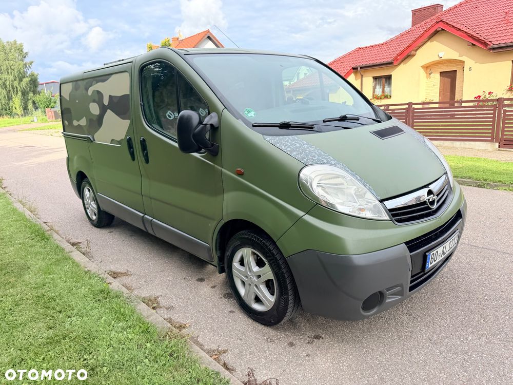 Opel Vivaro - 8