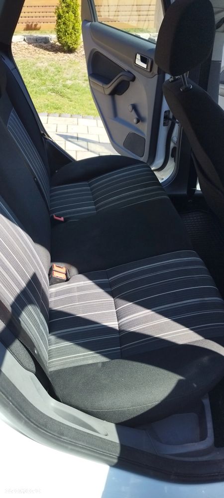 Ford Focus SW 1.8 TDCi Ambiente - 15