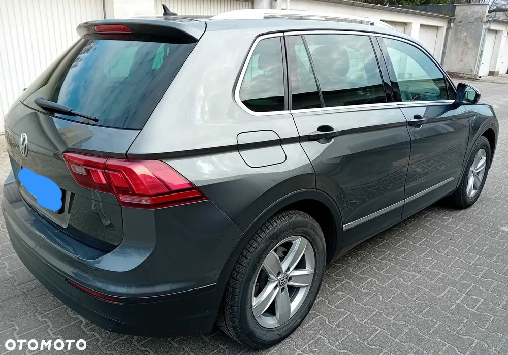 Volkswagen Tiguan - 5
