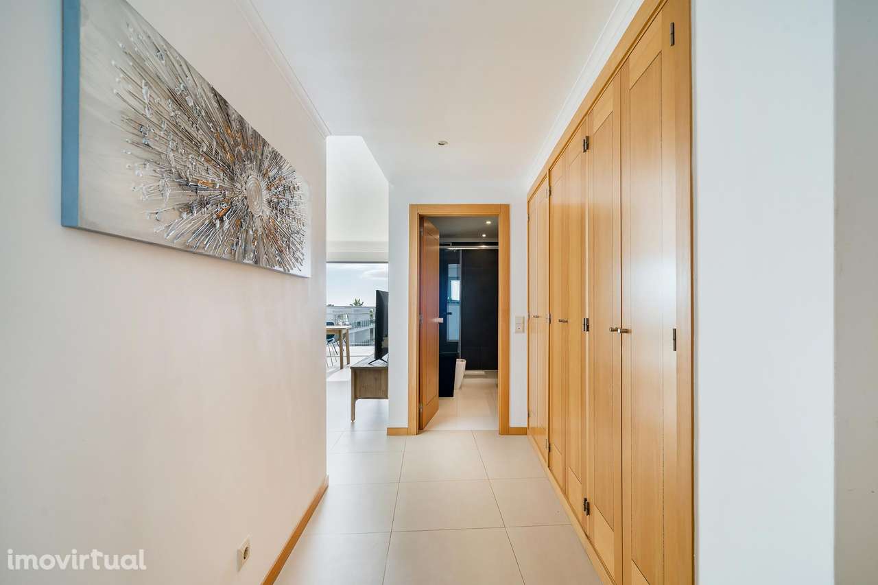 Apartamento T1 com vista mar a 600m da praia - Grande imagem: 2/29