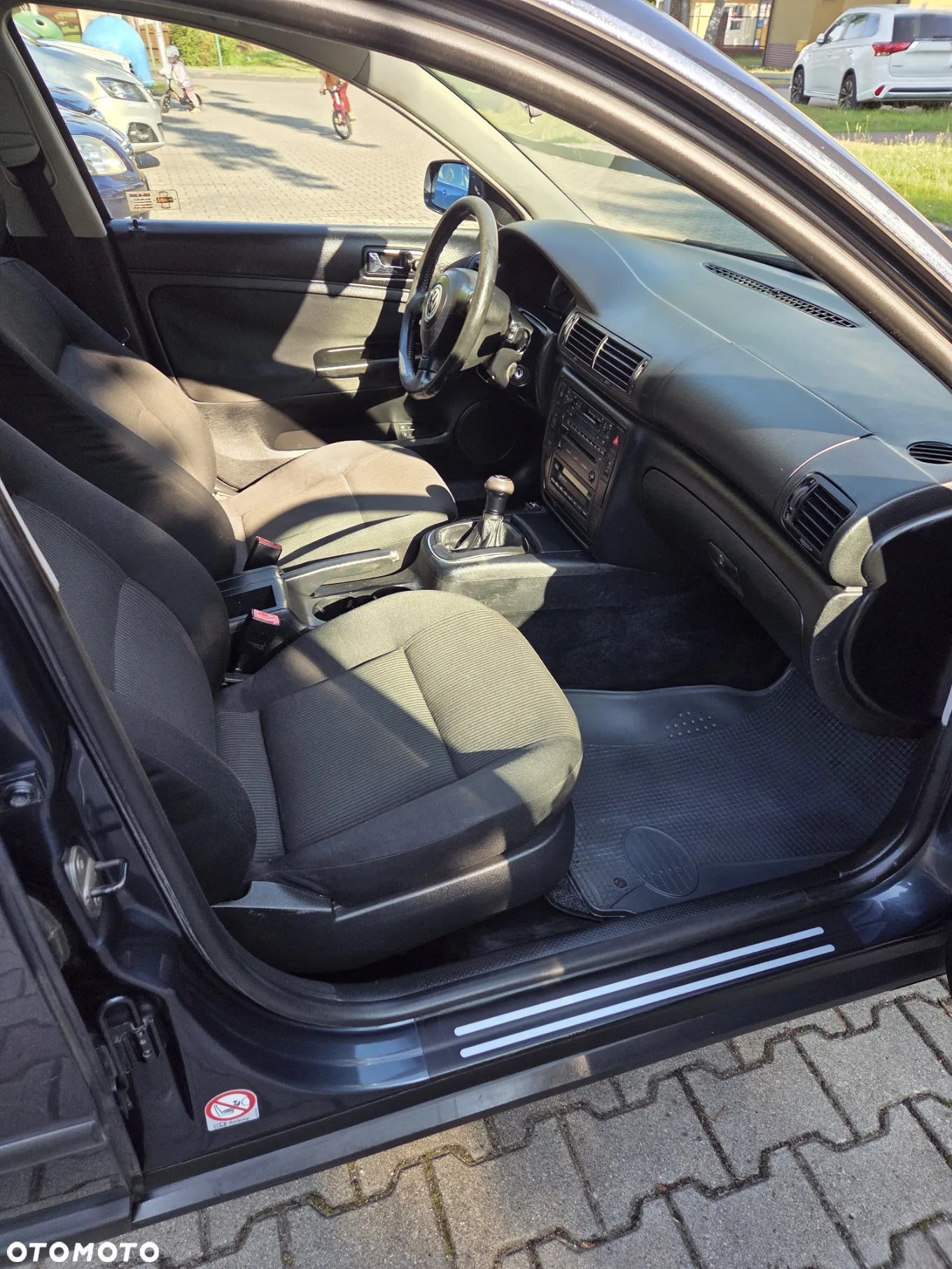 Volkswagen Passat 1.6 - 11