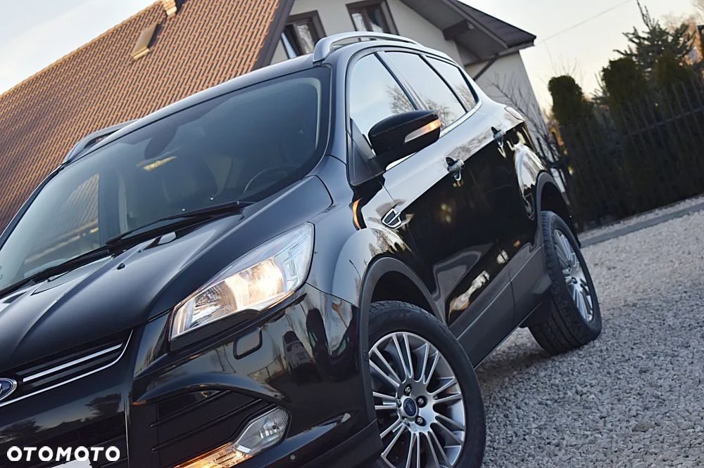 Ford Kuga 2.0 TDCi 2x4 Titanium - 2