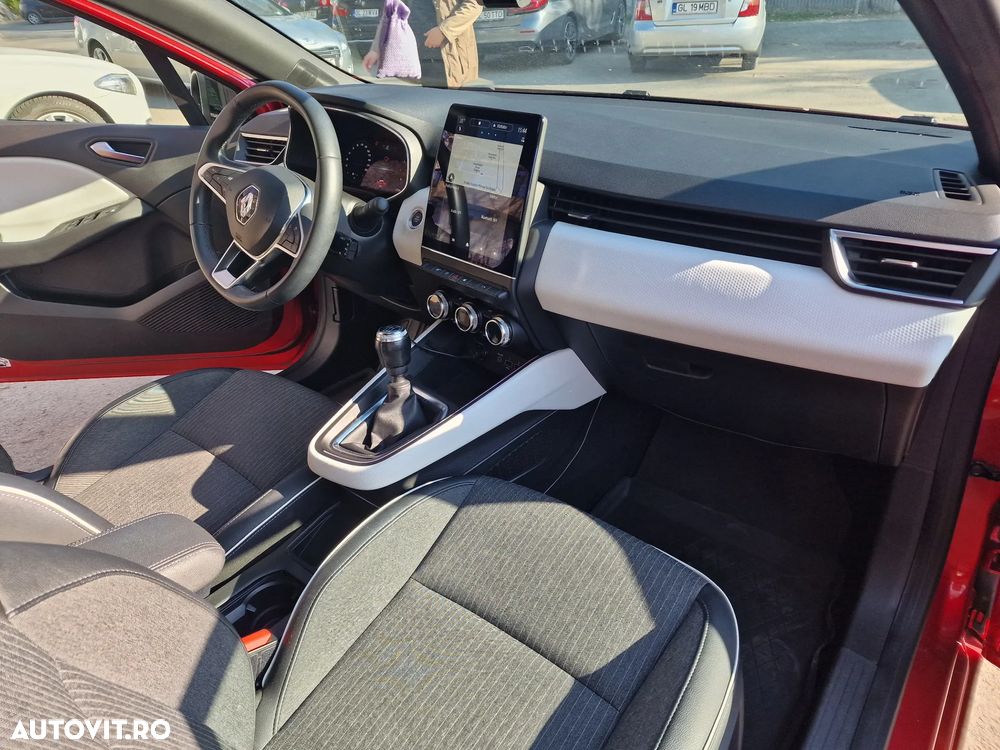 Renault Clio V TCe 90 Techno - 12