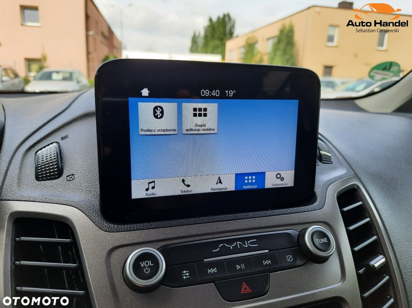Ford Transit Connect - 22
