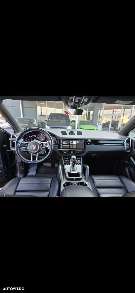 Porsche Cayenne Standard - 8