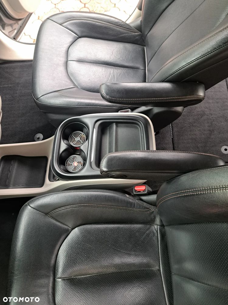 Chrysler Pacifica - 20