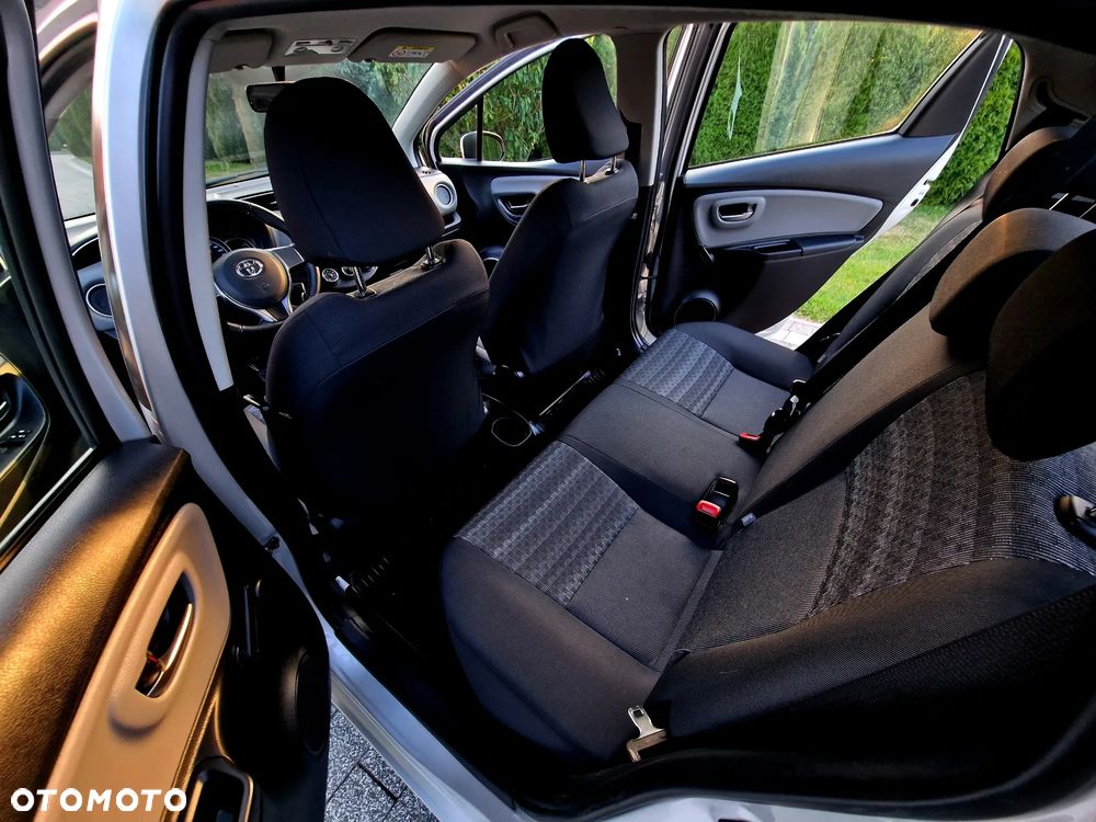 Toyota Yaris 1.0 Active EU6 - 16