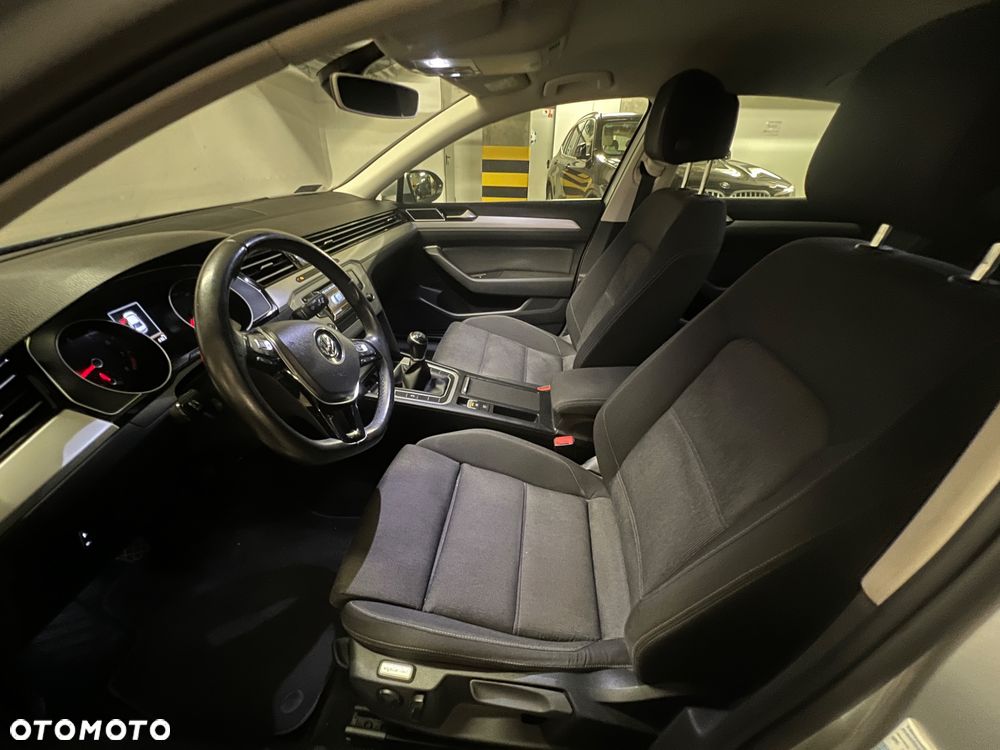 Volkswagen Passat 1.4 TSI BMT ACT Comfortline - 20