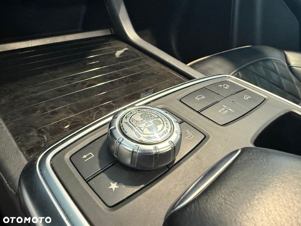 Mercedes-Benz GL 500 4-Matic - 27