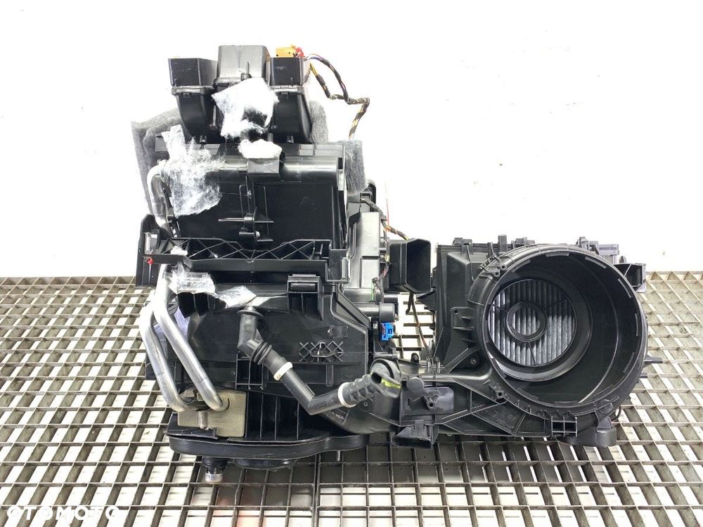 NAGRZEWNICA KOMPLETNA KOMBAJN  SKODA OCTAVIA IV Combi (NX5) 2019 - 2022 2.0 TDI 110 kW [150 KM] olej - 1