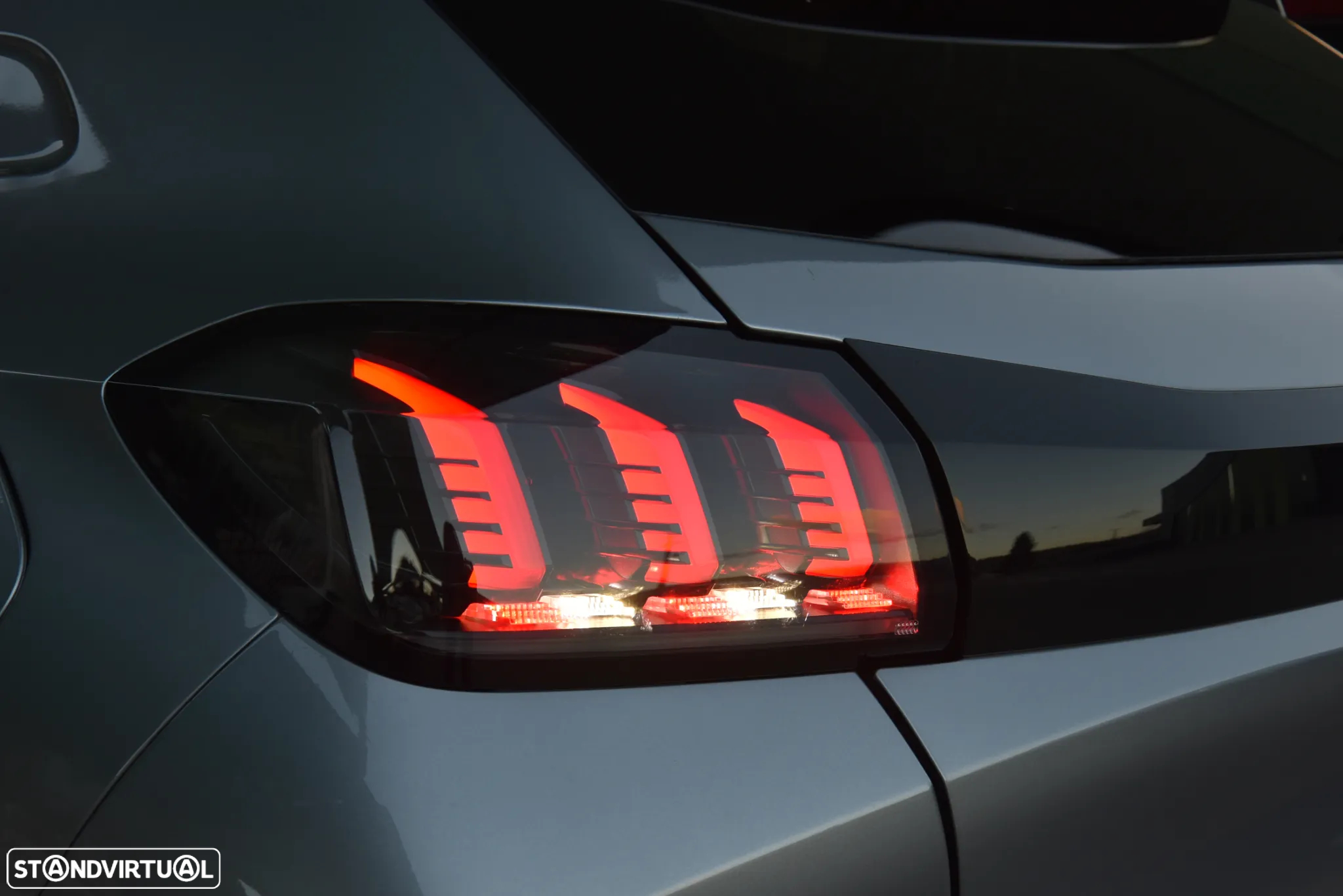 Peugeot 208 1.2 PureTech GT - 11