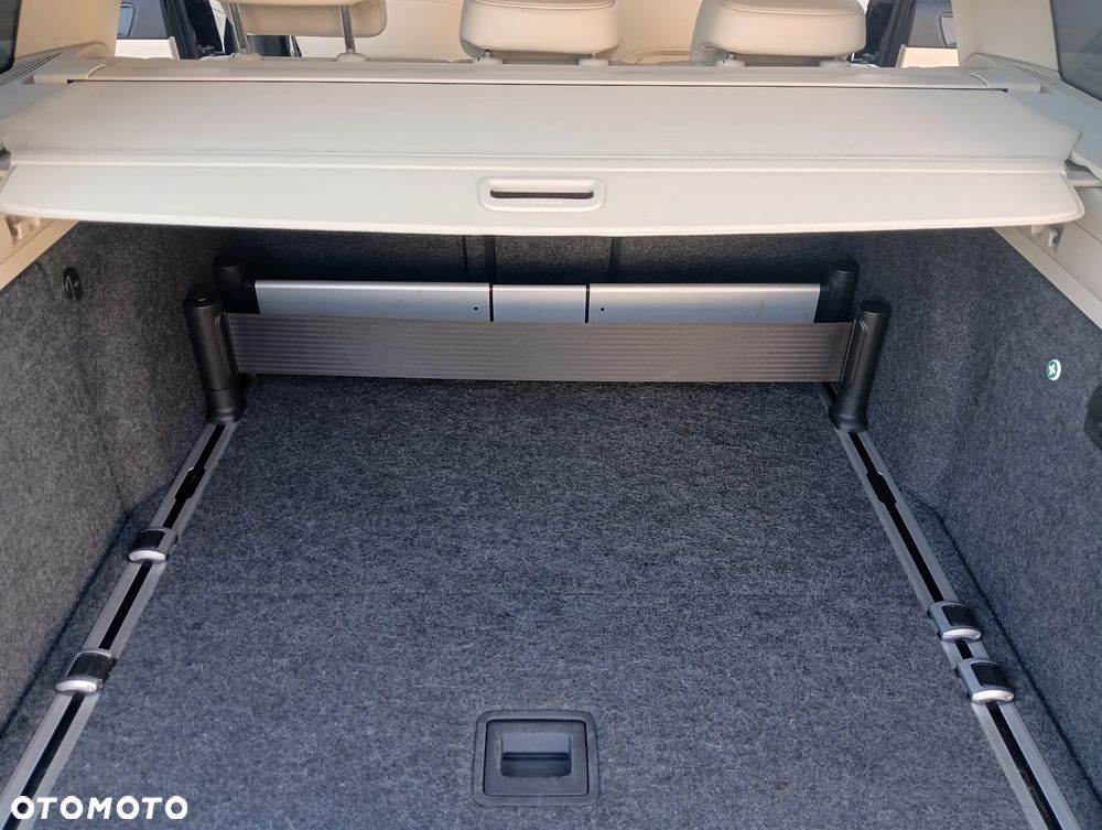 Skoda Superb 2.0 TDI DSG Elegance - 37