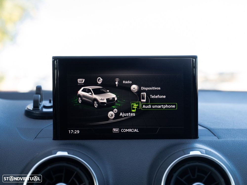 Audi Q2 30 TDI Design S tronic - 46