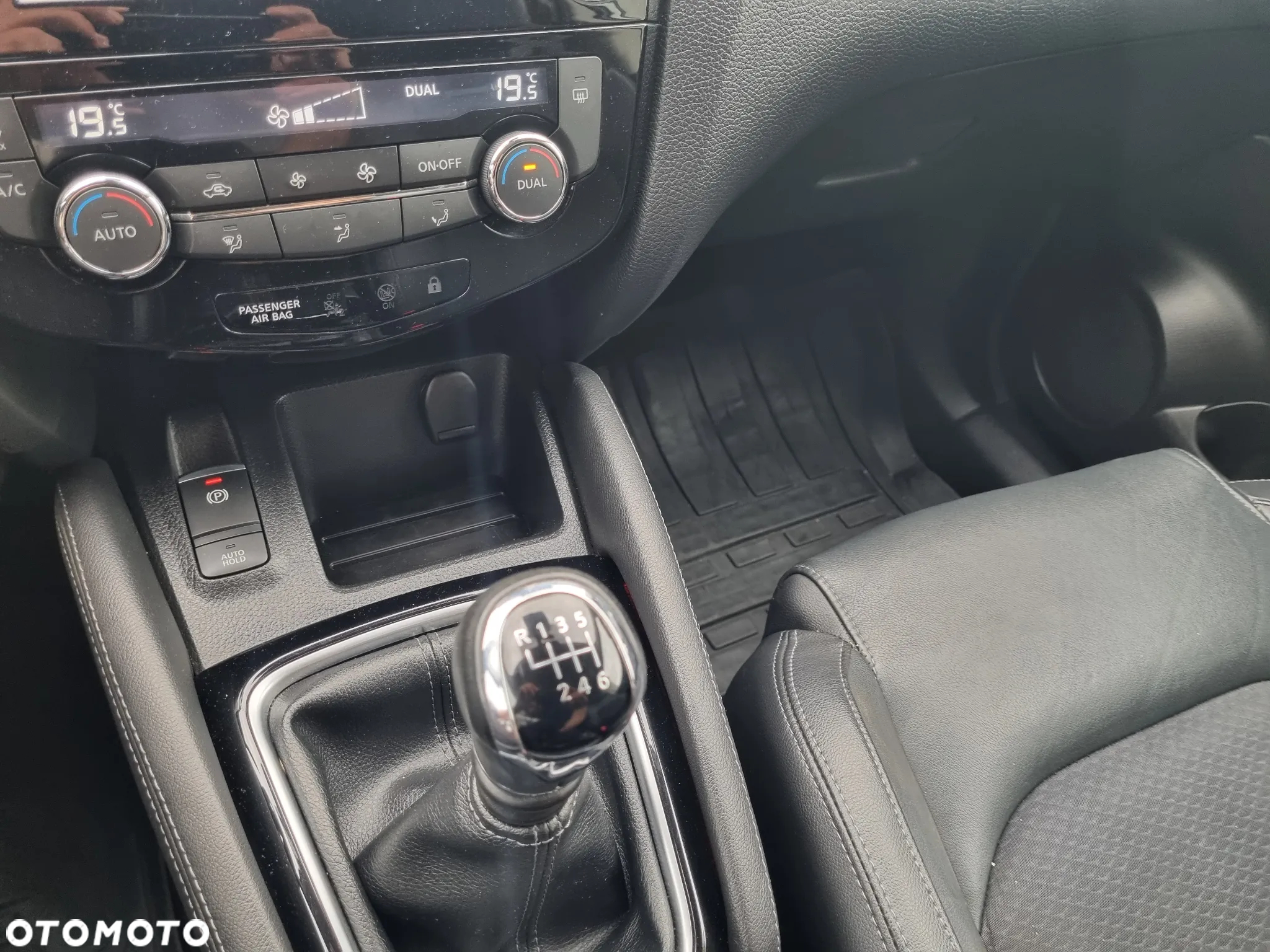 Nissan Qashqai 1.6 DCi Tekna - 23