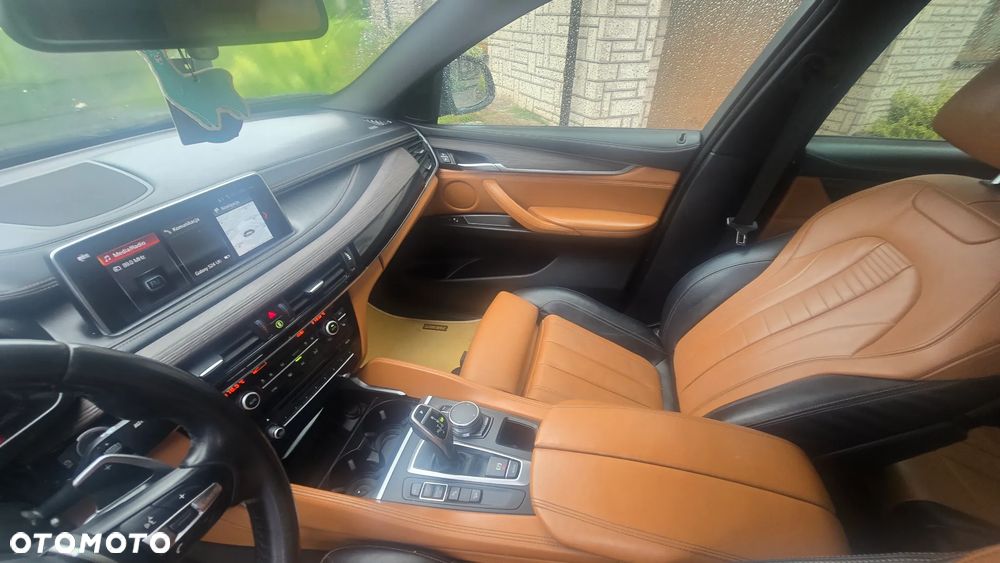 BMW X6 xDrive40d - 12