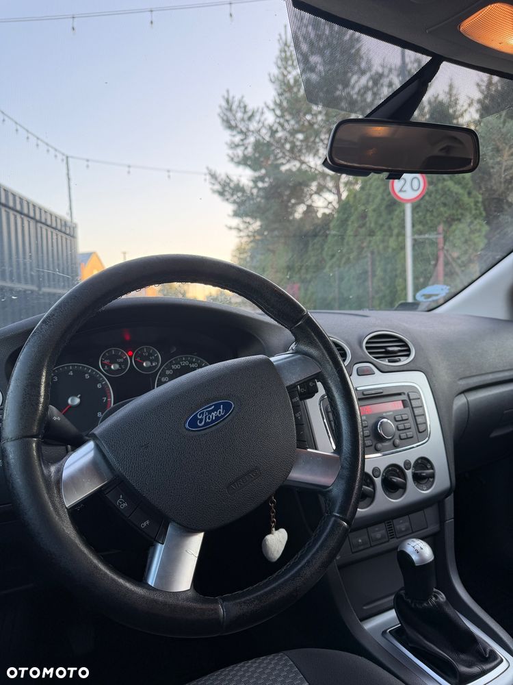 Ford Focus - 9