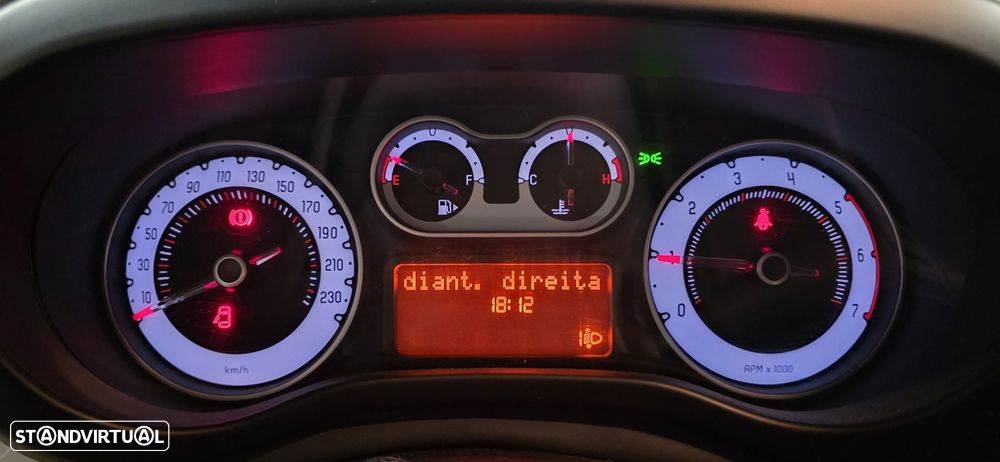 Fiat 500L Living 1.6 MJ S&S - 18