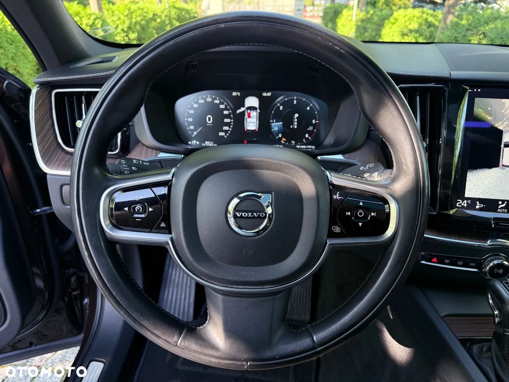 Volvo XC 60 D5 AWD Inscription - 22