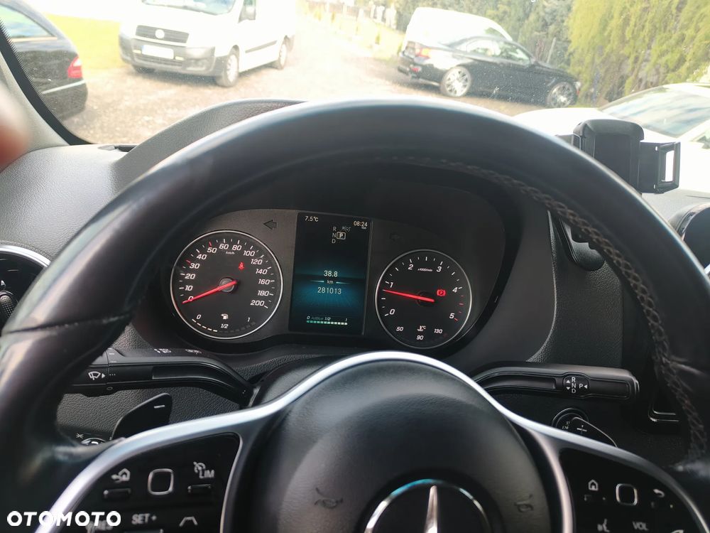 Mercedes-Benz Sprinter - 21