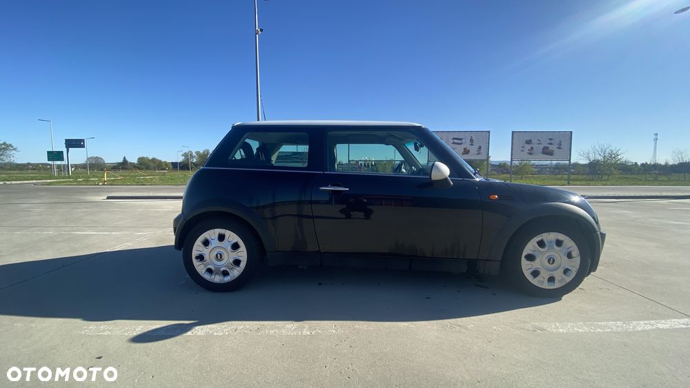 MINI Cooper Standard - 3