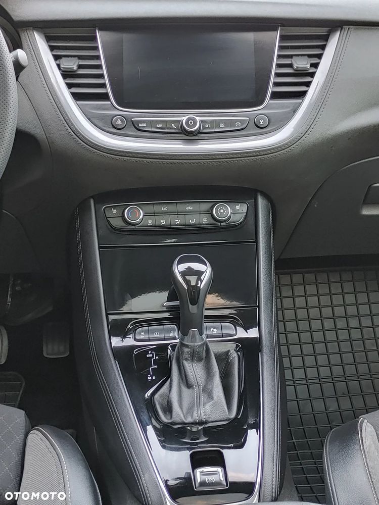 Opel Grandland X 1.2 Start/Stop Automatik Business Edition - 20