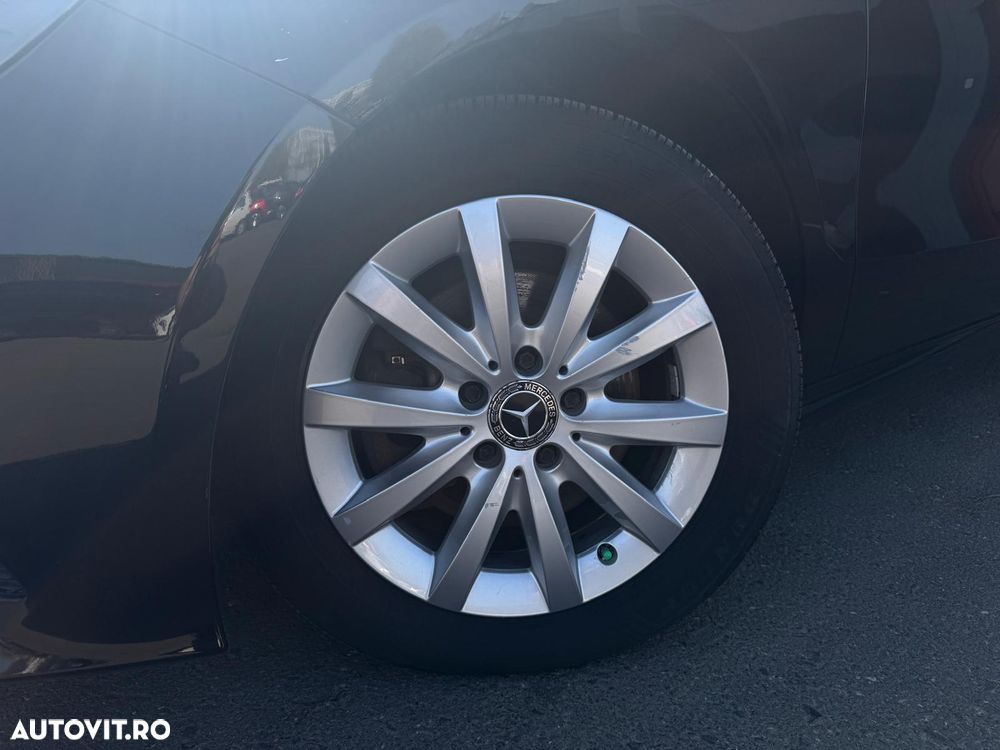 Mercedes-Benz A 160 7G-DCT - 5