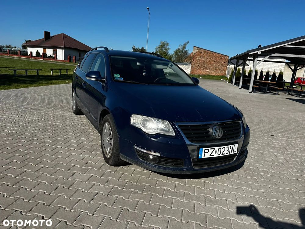 Volkswagen Passat - 2
