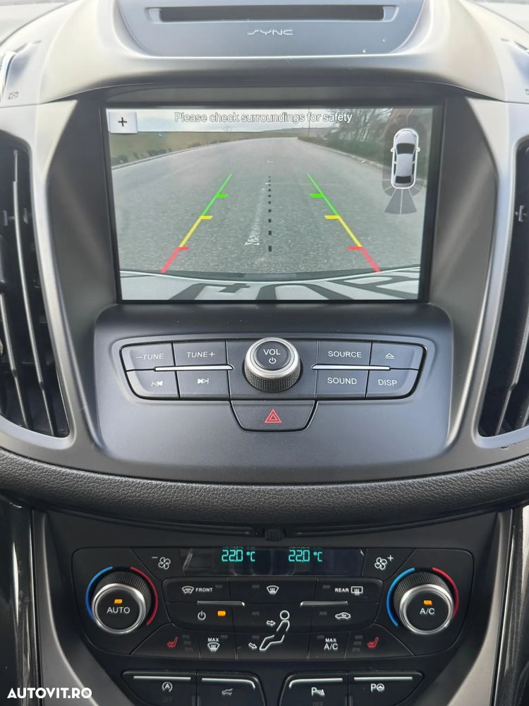 Ford Kuga 2.0 TDCi 4WD Powershift ST-Line - 14