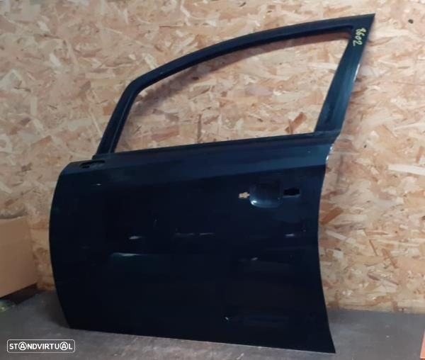 Porta Frente Esq Opel Corsa E (X15)