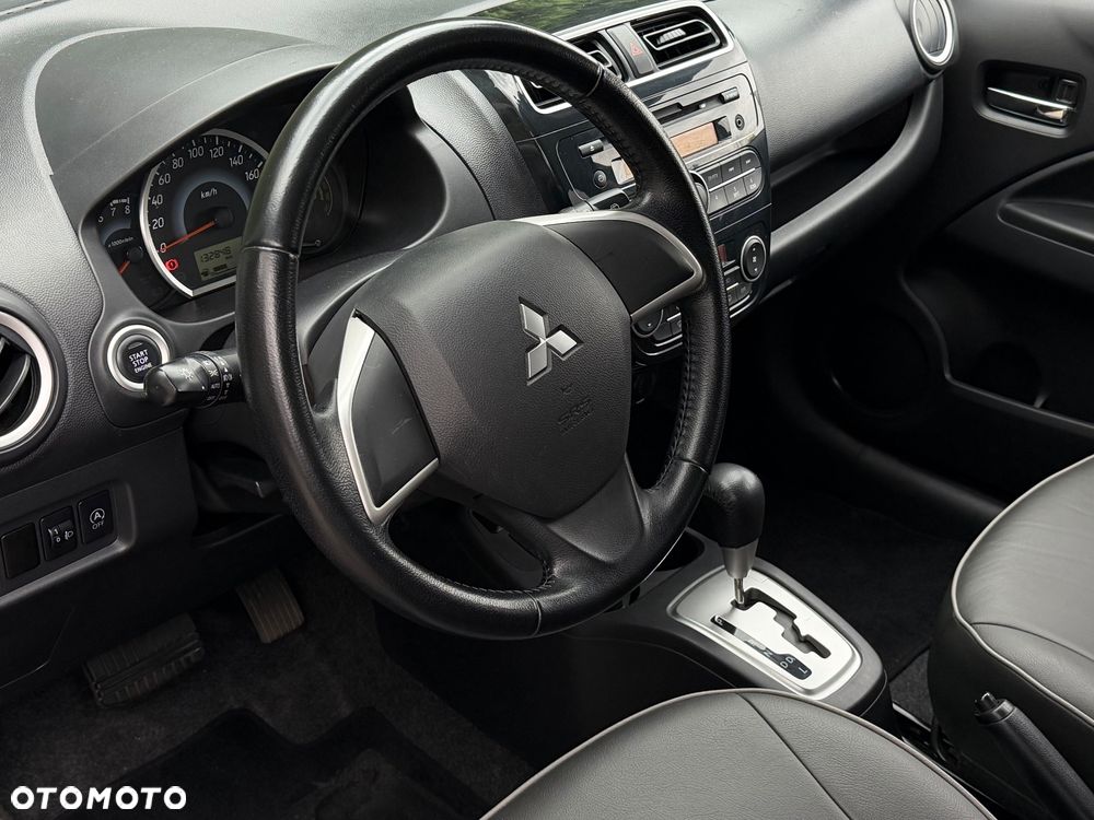 Mitsubishi Space Star - 16