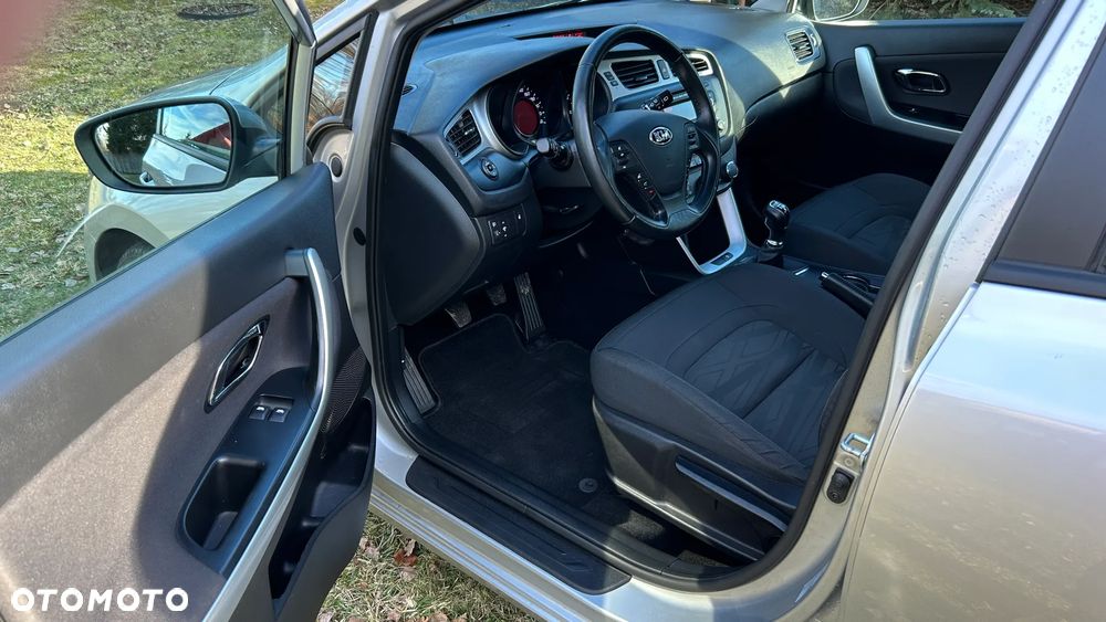 Kia Ceed 1.4 CRDi 90 Vision - 18