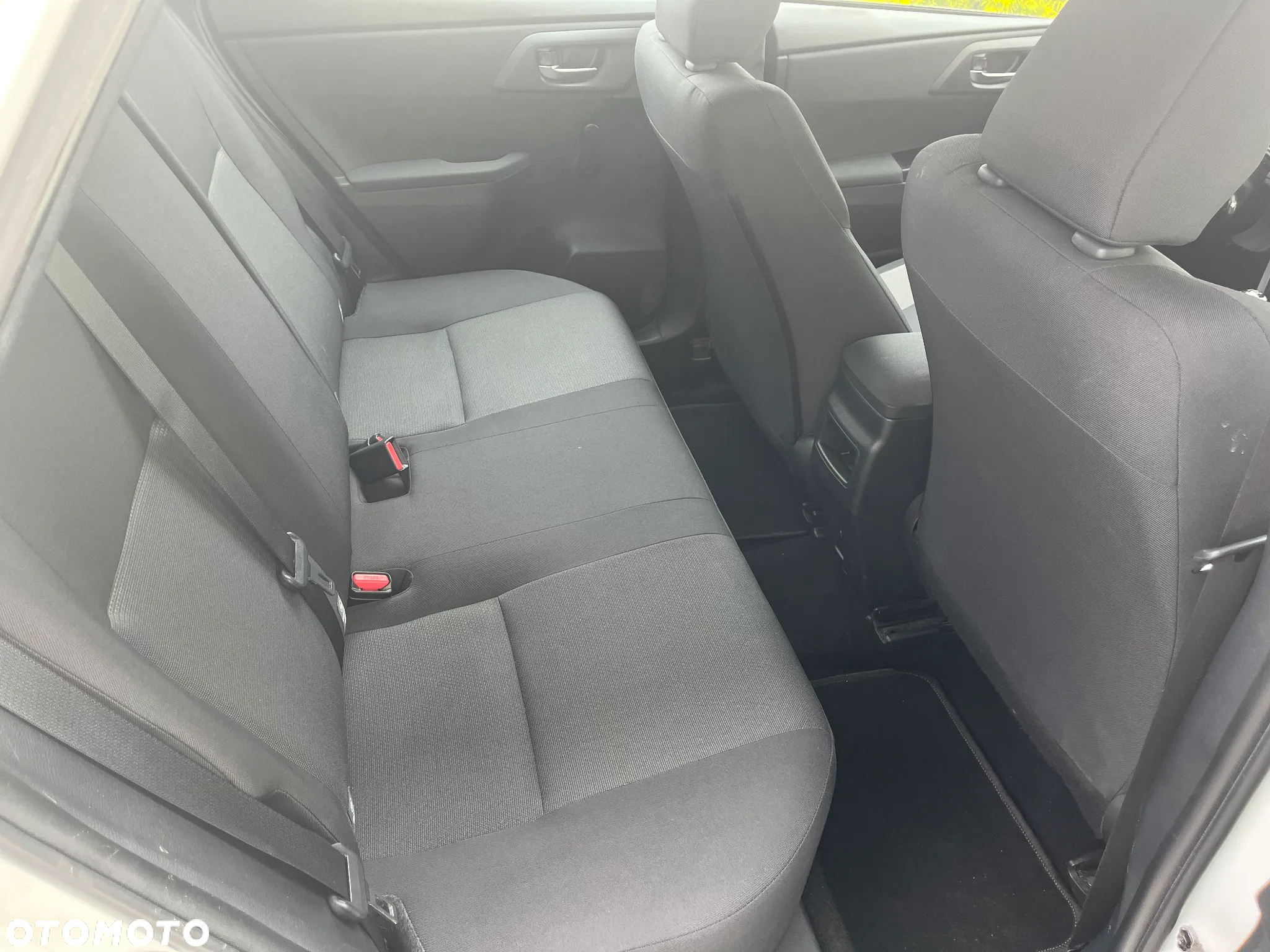 Toyota Auris 1.4 D-4D Active - 8