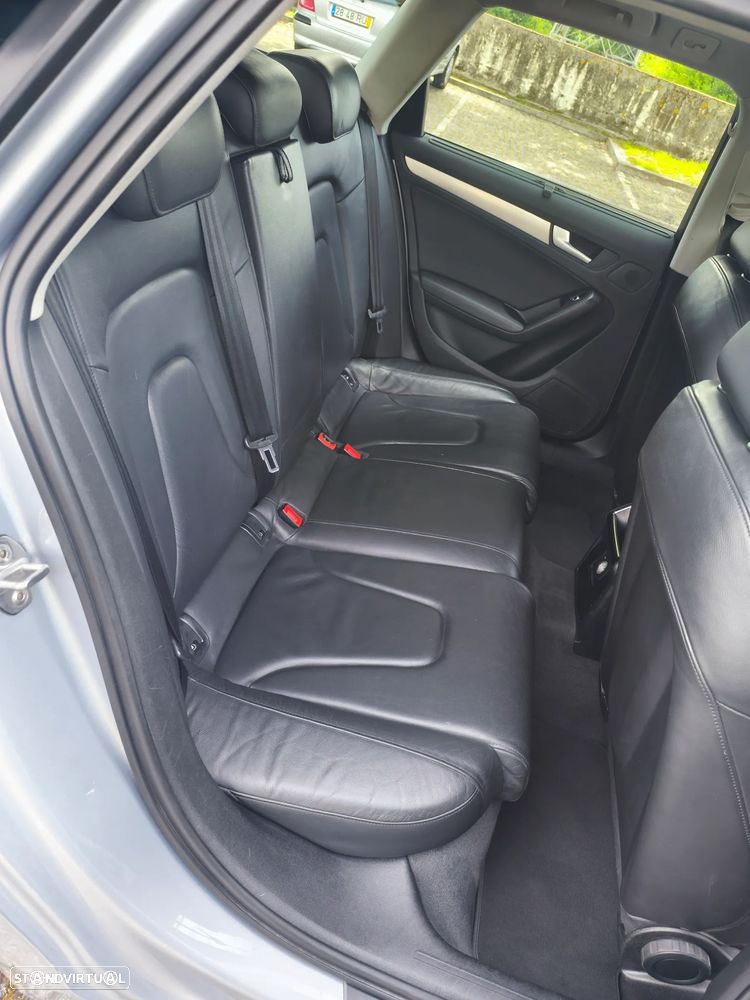 Audi A4 Avant 2.0 TDI - 11
