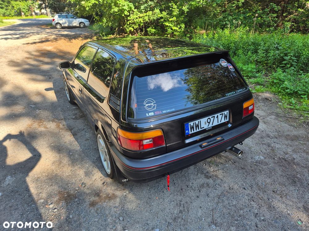 Toyota Corolla - 28