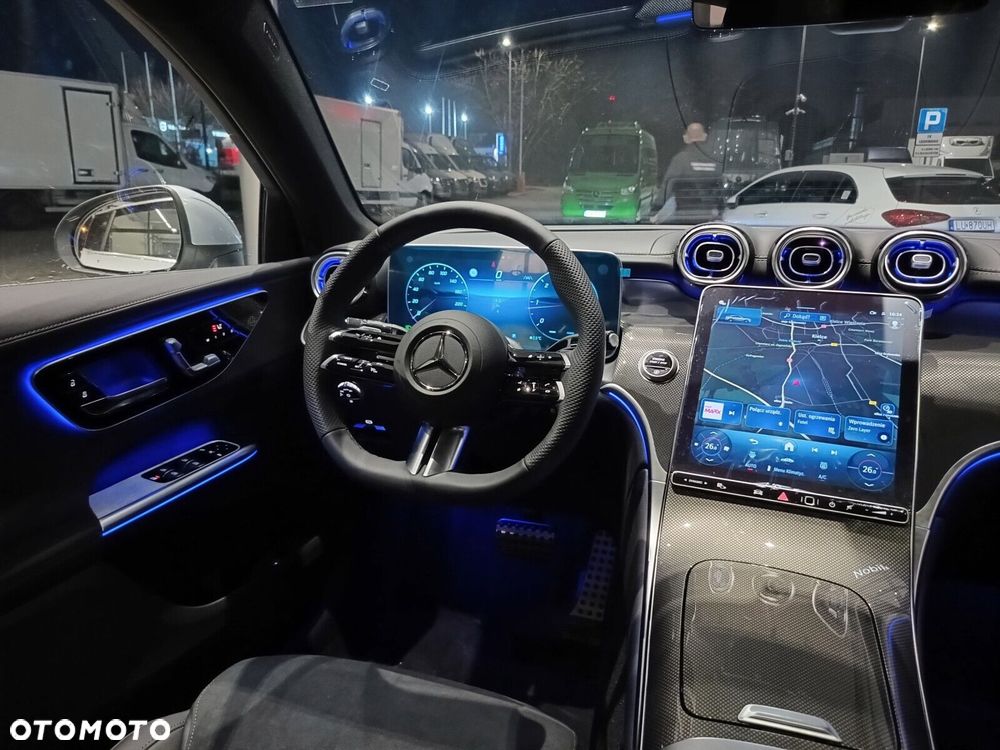 Mercedes-Benz GLC - 12